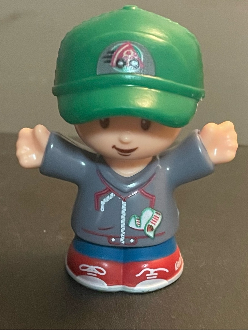 Little People pizza delivery boy green hat Figurine Toy